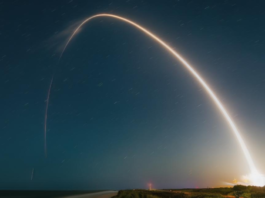 ¡SpaceX lanzará esta noche 23 satélites Starlink desde Florida!