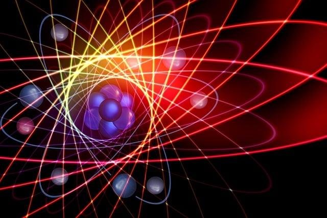 La Mecánica Cuántica Detrás del Movimiento Universal